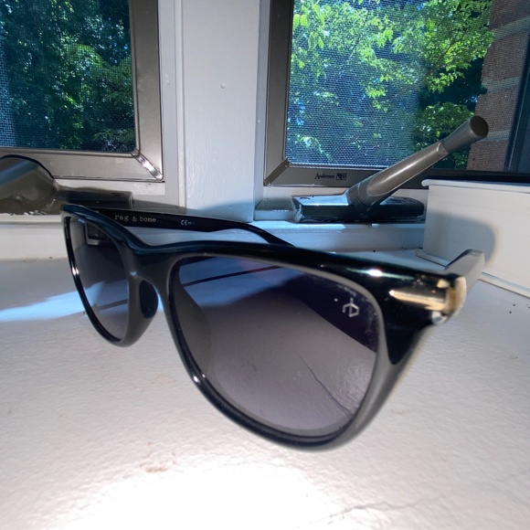 rag &  bone  Black Women’s Sunglasses VGC - Picture 4 of 14